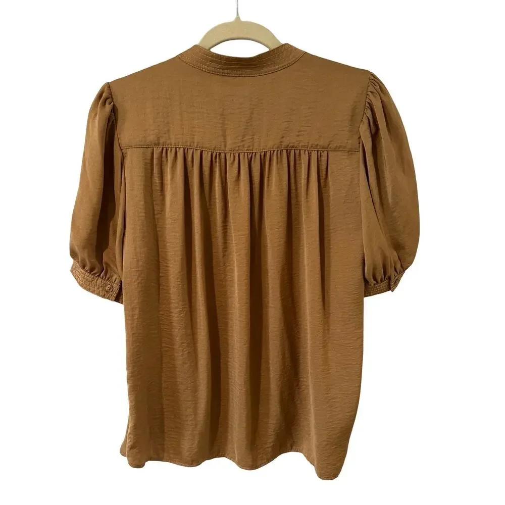 Banana Republic Top Bundle M Olive Faux Suede Tee NWT & Tan Blouse - Picture 7 of 9